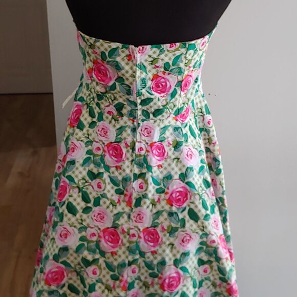 NWT Vivacious Vixen Apparel Pinup Pink and Green Rose Halter Dress Retro Floral - Picture 2 of 7